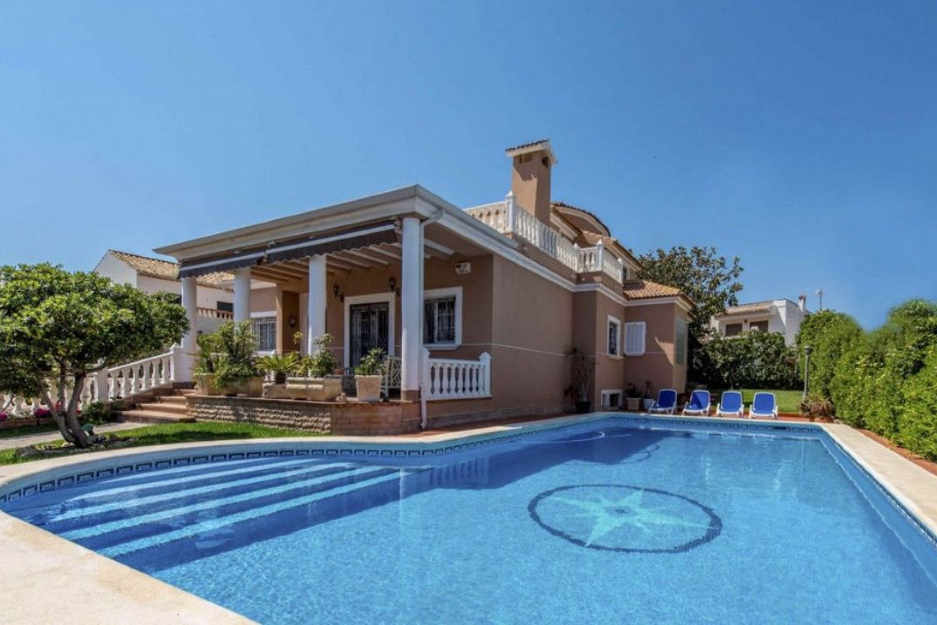 Resale - Detached Villa - Torrevieja - La Mata