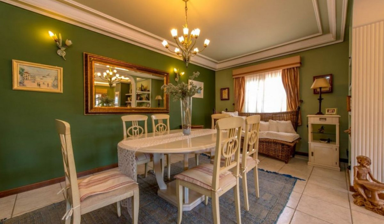 Resale - Detached Villa - Torrevieja - La Mata