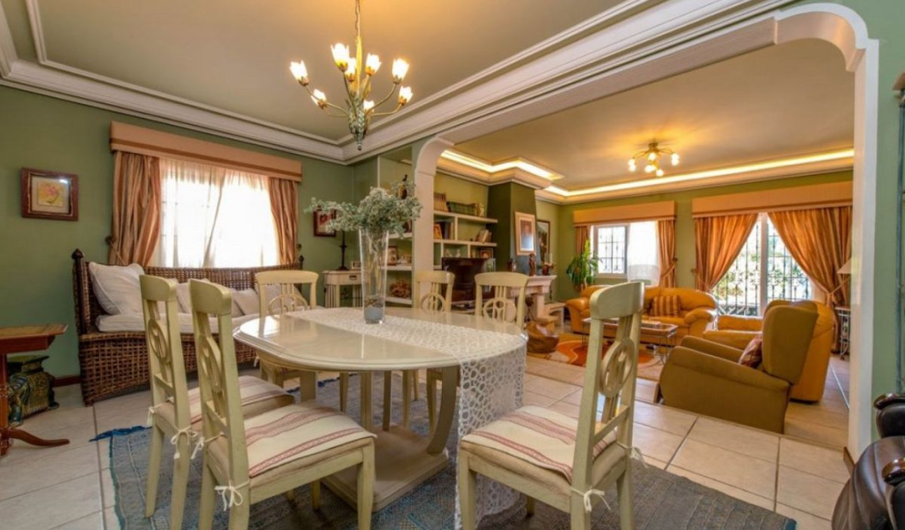 Resale - Detached Villa - Torrevieja - La Mata