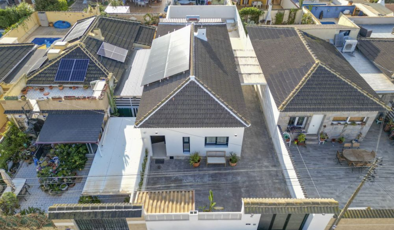 Resale - Detached Villa - Torrevieja - La Siesta - El Salado - Torreta