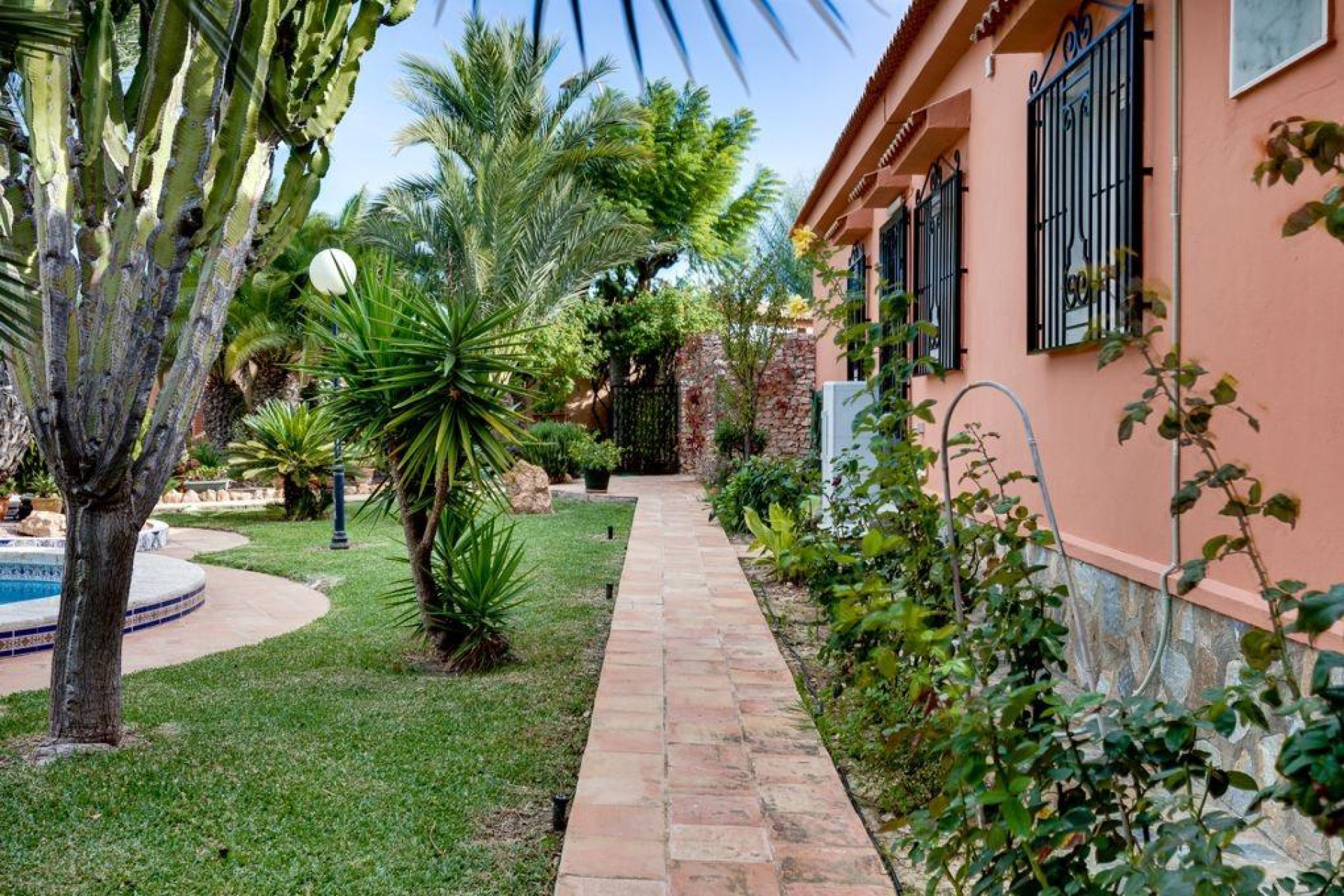 Resale - Detached Villa - Torrevieja - La Siesta - El Salado - Torreta