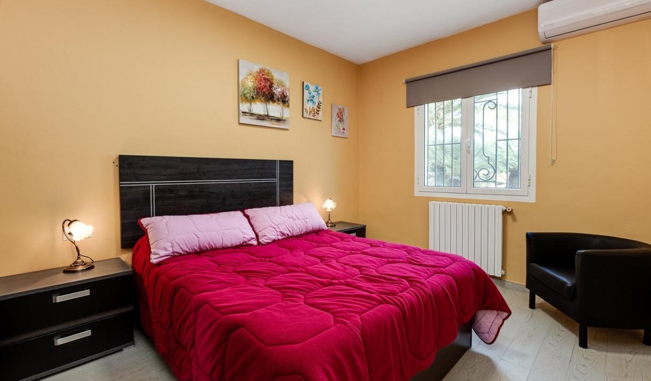 Resale - Detached Villa - Torrevieja - La Siesta - El Salado - Torreta