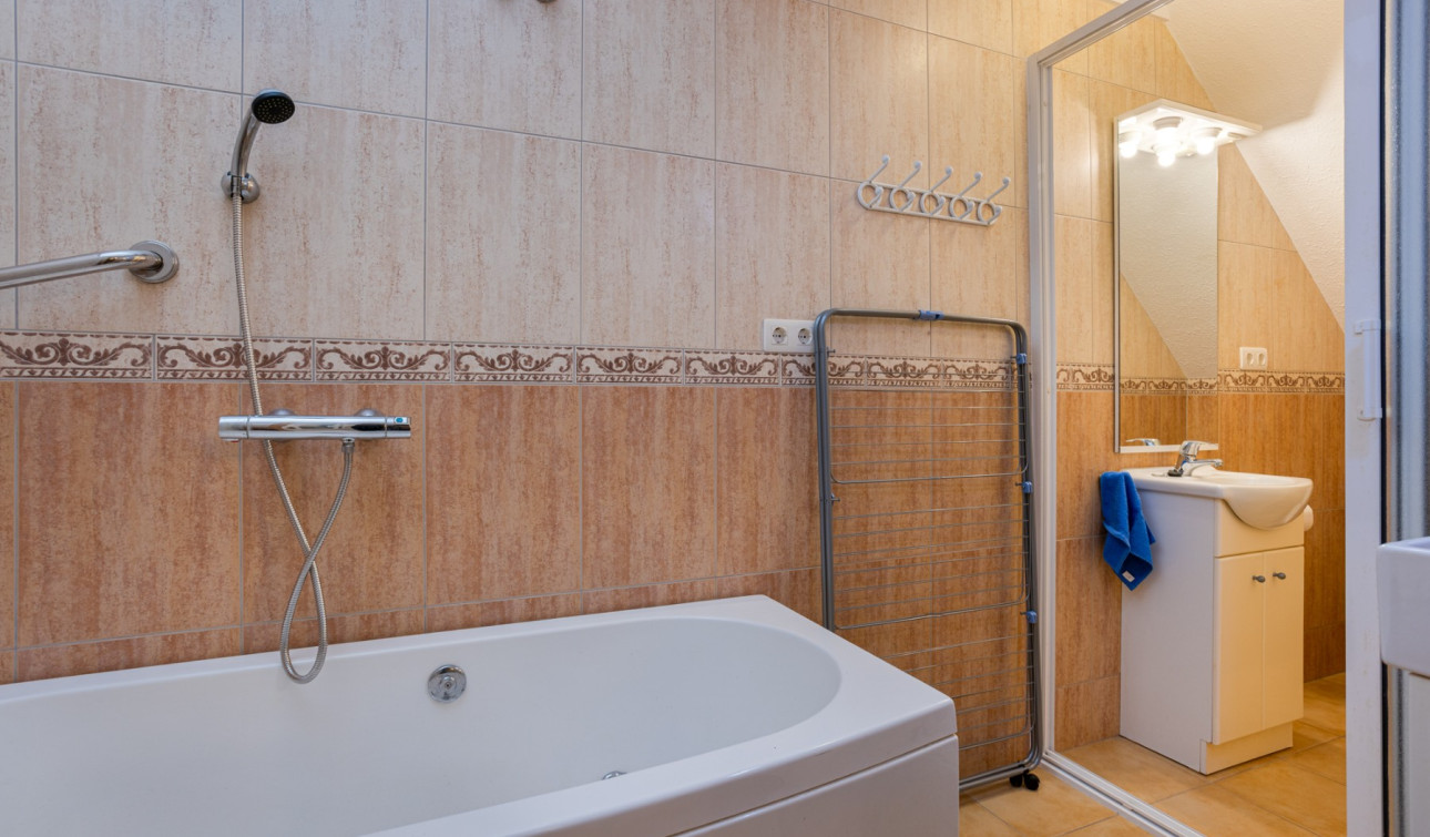 Resale - Detached Villa - Torrevieja - La Siesta