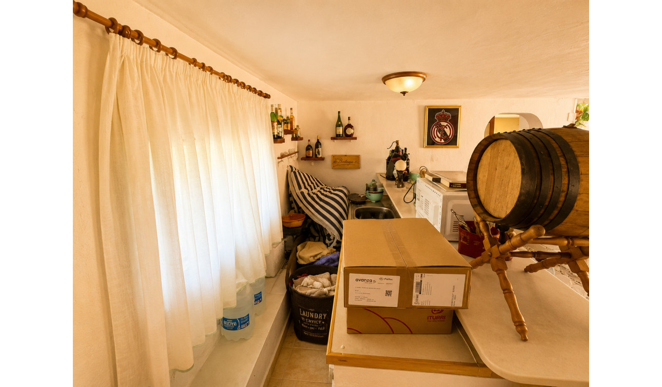Resale - Detached Villa - Torrevieja - La Siesta