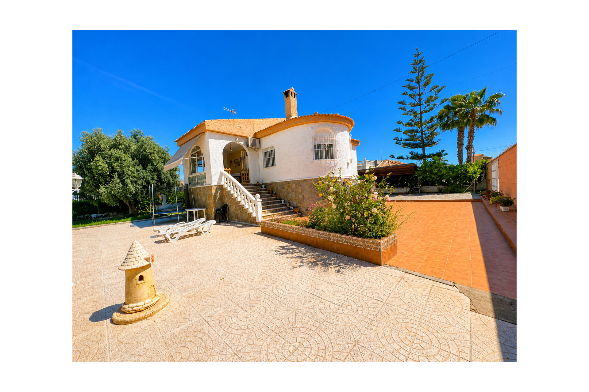 Resale - Detached Villa - Torrevieja - La Siesta