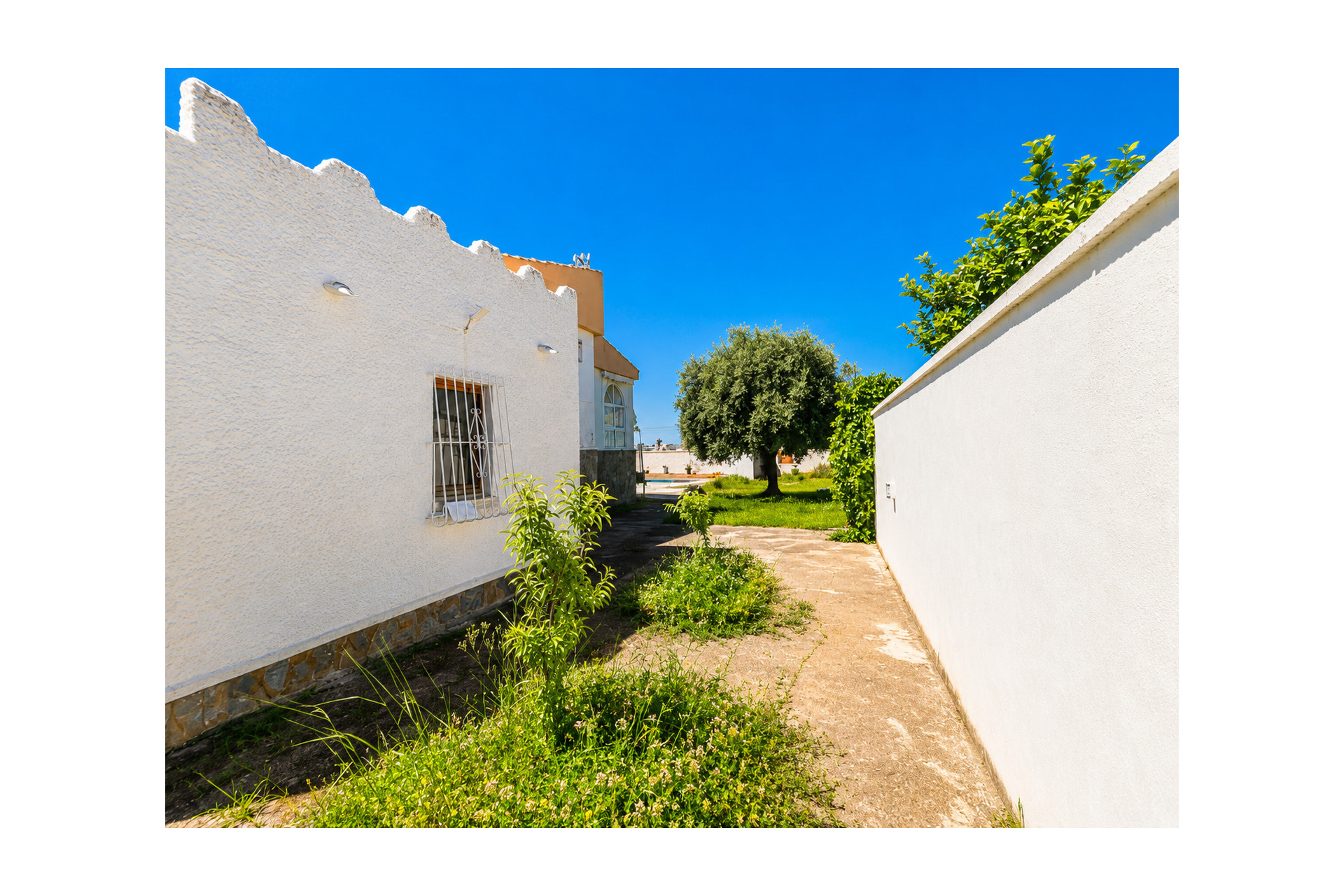 Resale - Detached Villa - Torrevieja - La Siesta