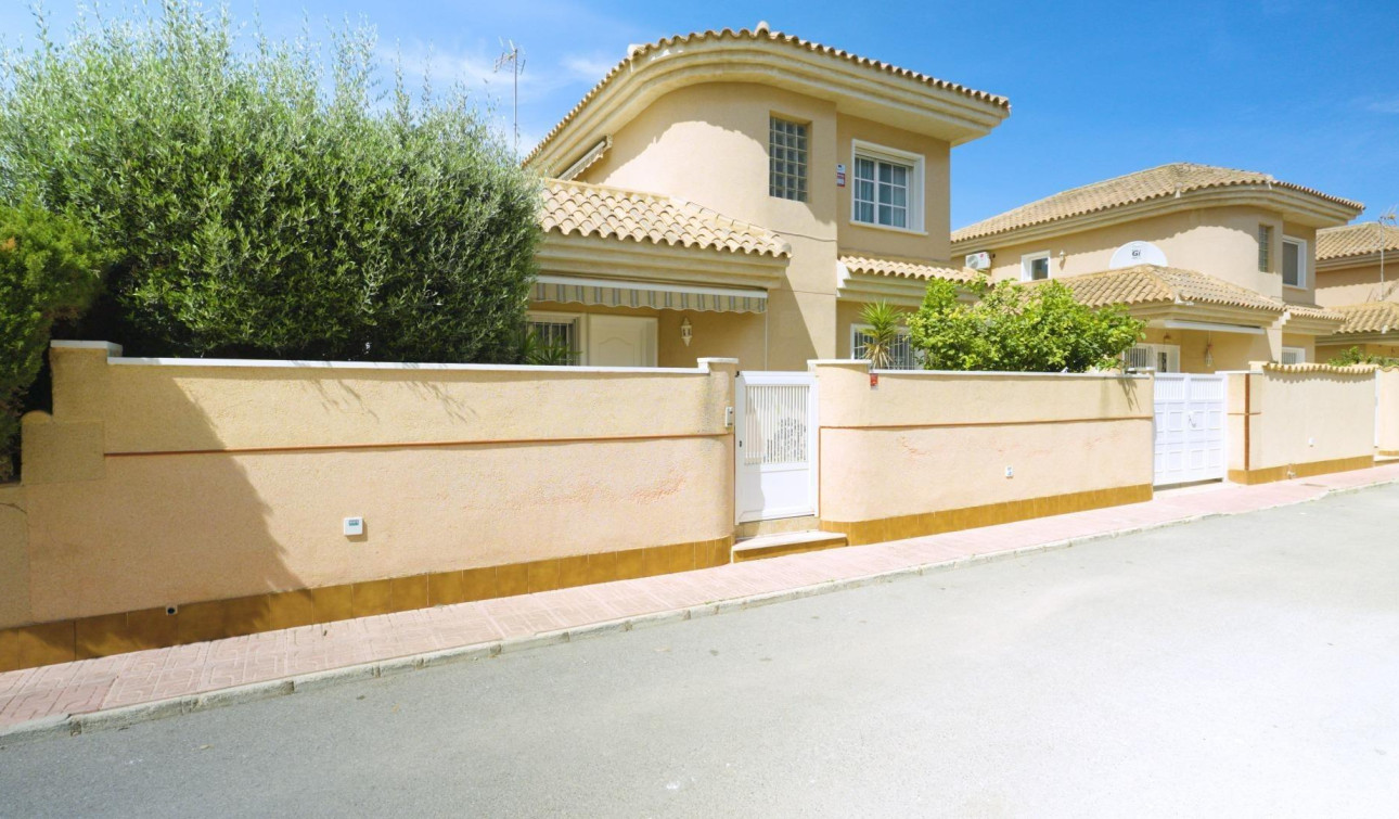 Resale - Detached Villa - Torrevieja - Los Balcones - Los Altos del Edén