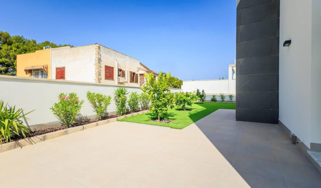 Resale - Detached Villa - Torrevieja - Los Balcones