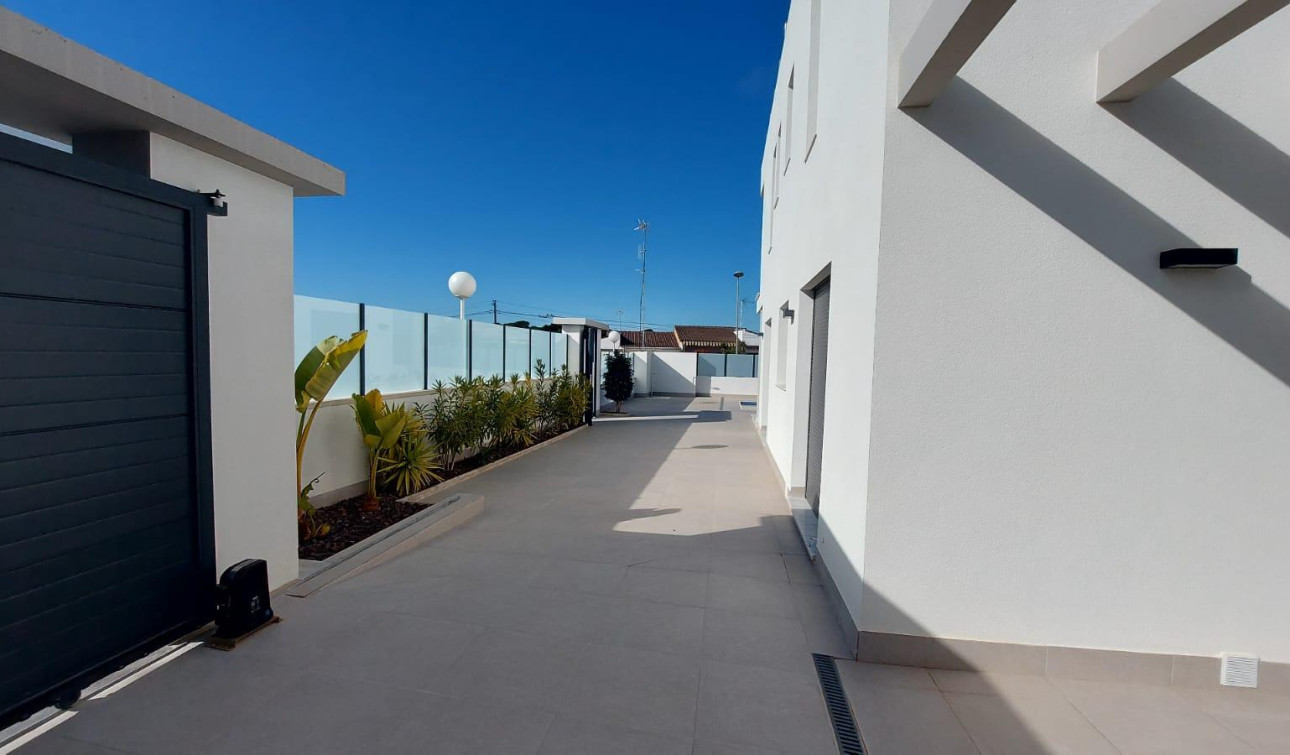 Resale - Detached Villa - Torrevieja - Los Balcones