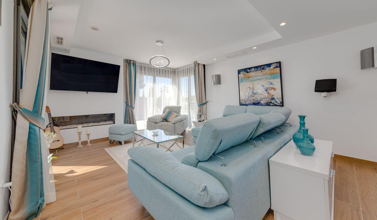 Resale - Detached Villa - Torrevieja - Los Balcones