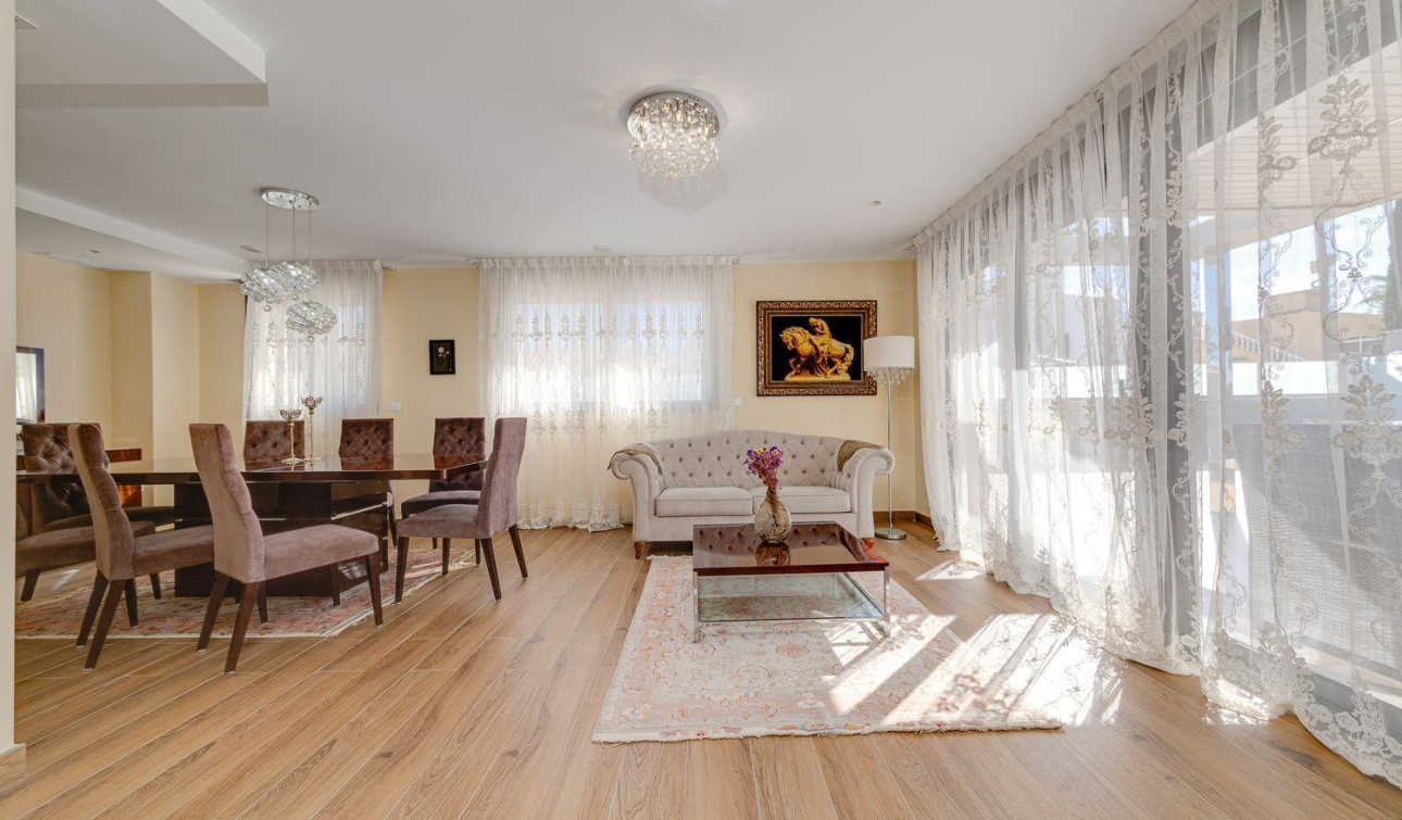Resale - Detached Villa - Torrevieja - Los Balcones
