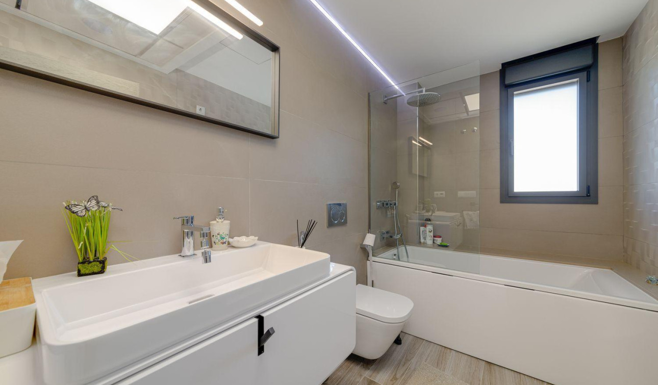 Resale - Detached Villa - Torrevieja - Los Balcones