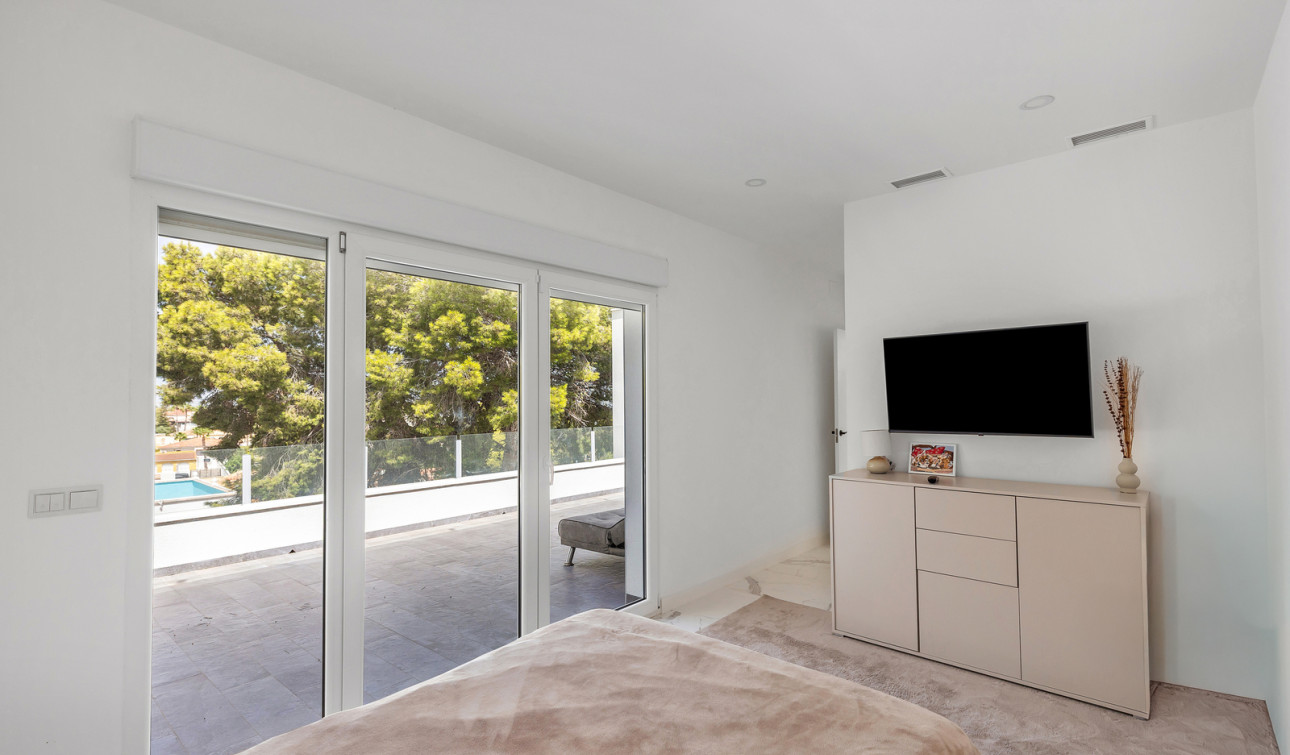 Resale - Detached Villa - Torrevieja - Los Balcones