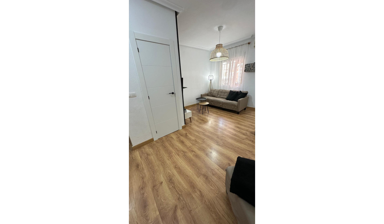 Resale - Detached Villa - Torrevieja - PLAYA FLAMENCA
