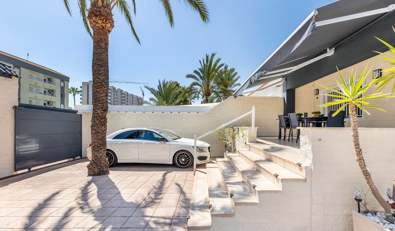 Resale - Detached Villa - Torrevieja - Rocio del Mar