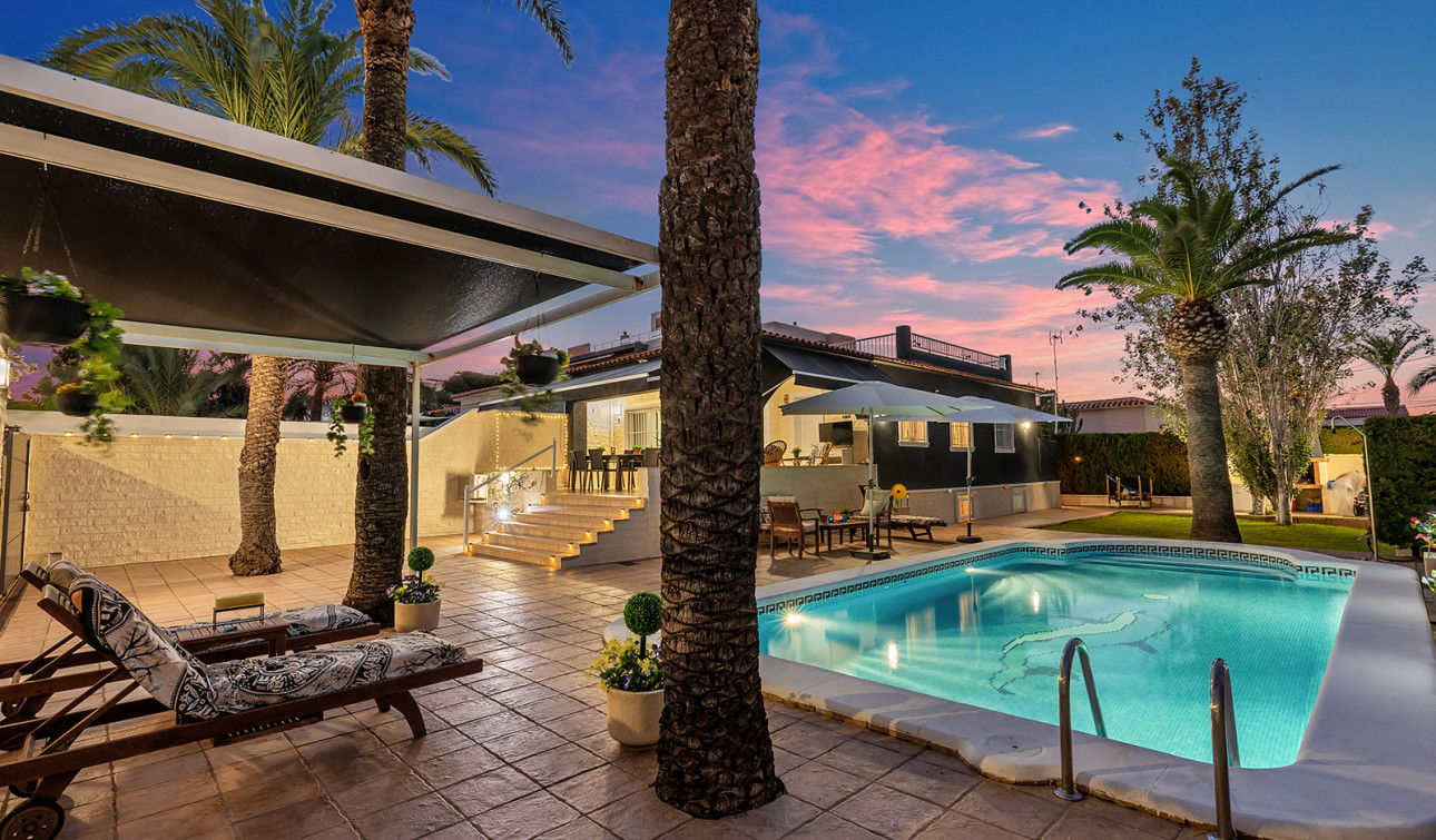 Resale - Detached Villa - Torrevieja - Rocio del Mar