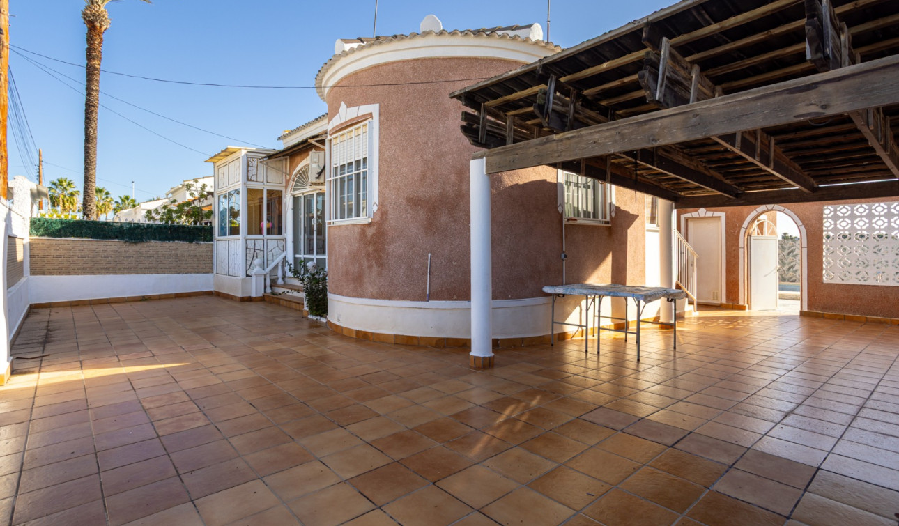 Resale - Detached Villa - Torrevieja - Urbanización San Luis