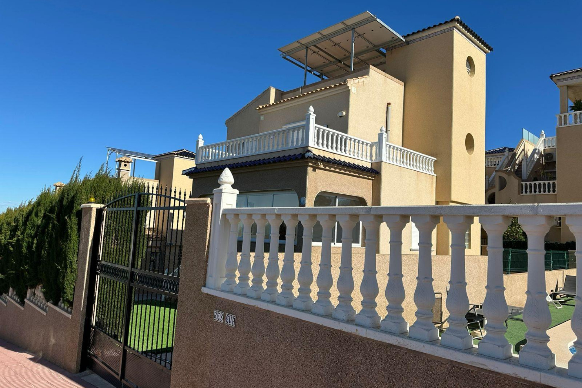Resale - Detached Villa - Torrevieja - VILLAMARTIN