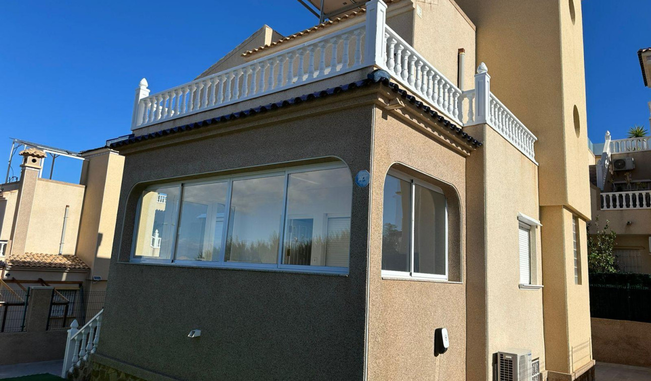 Resale - Detached Villa - Torrevieja - VILLAMARTIN