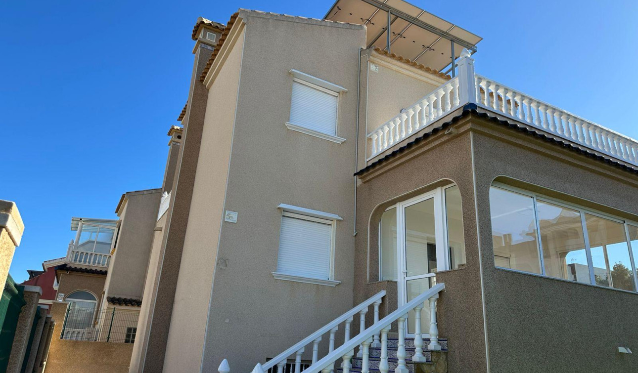 Resale - Detached Villa - Torrevieja - VILLAMARTIN