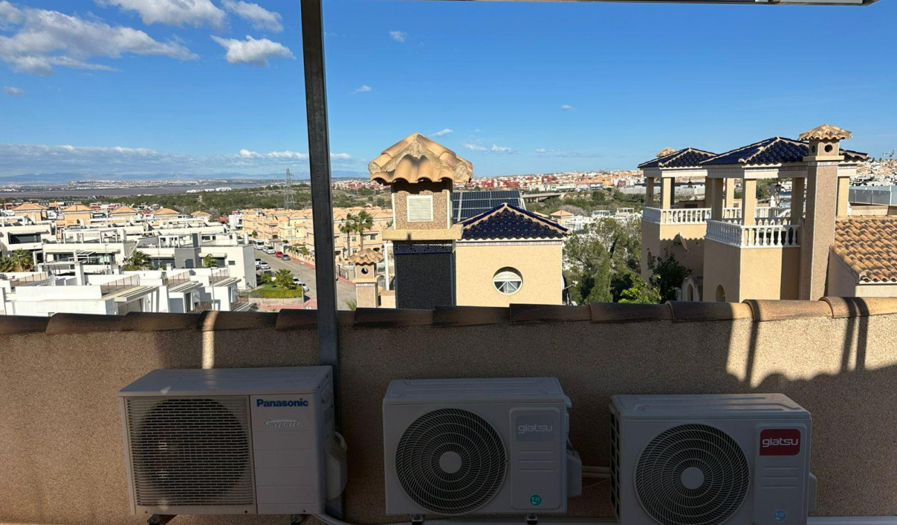Resale - Detached Villa - Torrevieja - VILLAMARTIN