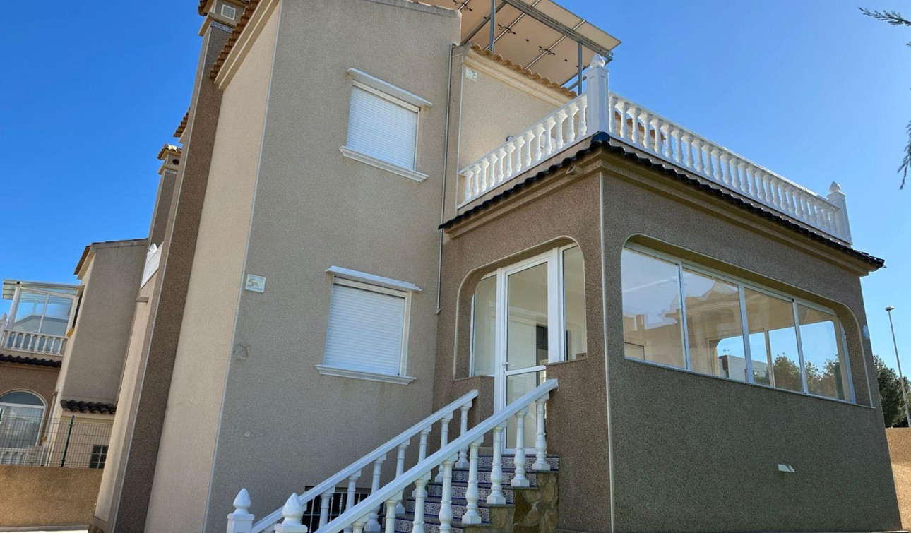 Resale - Detached Villa - Torrevieja - VILLAMARTIN