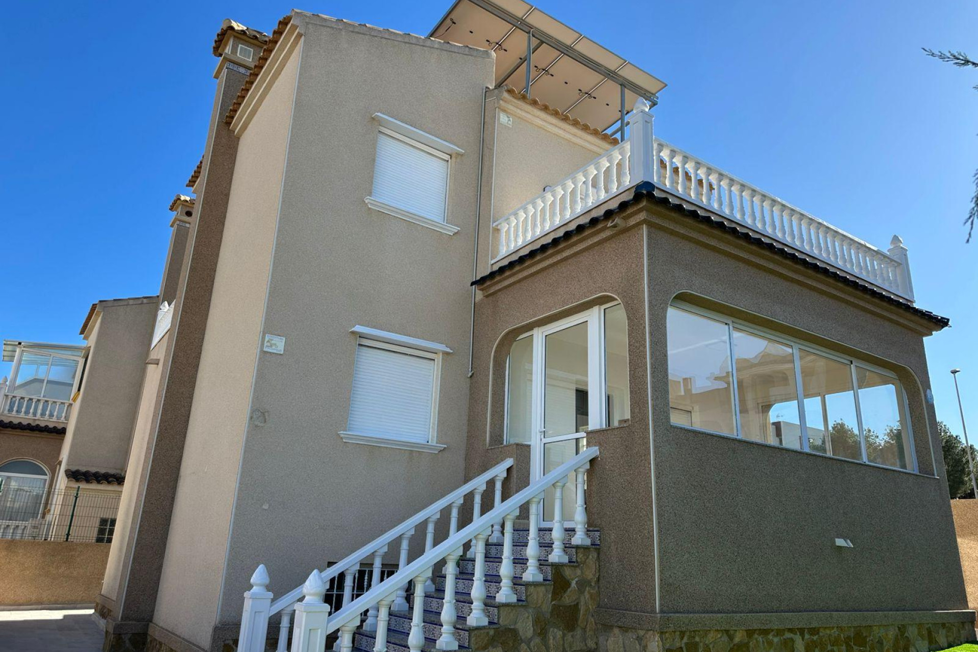 Resale - Detached Villa - Torrevieja - VILLAMARTIN