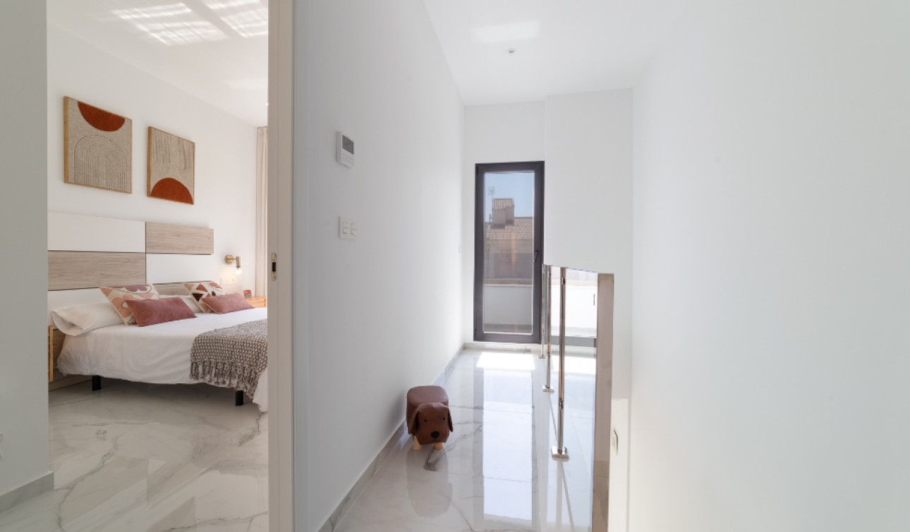 Resale - Detached Villa - Torrevieja