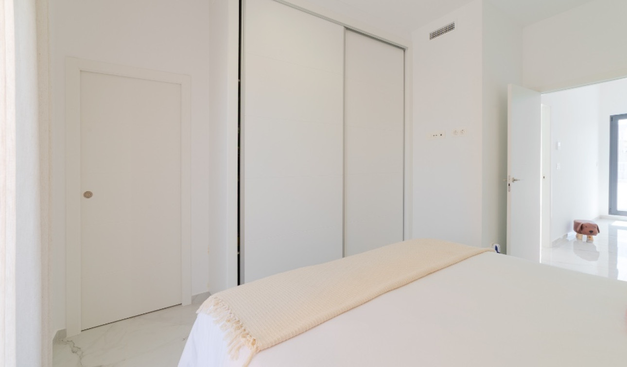 Resale - Detached Villa - Torrevieja