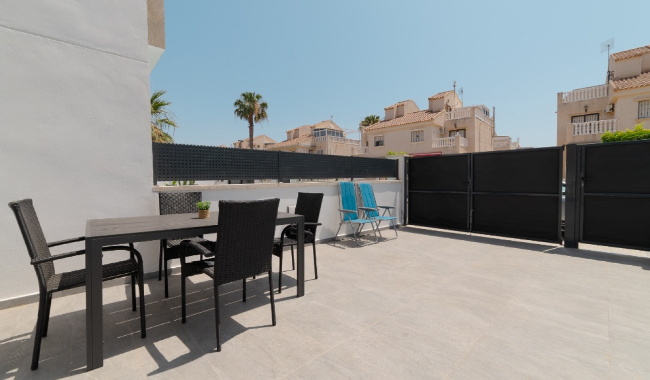 Resale - Detached Villa - Torrevieja