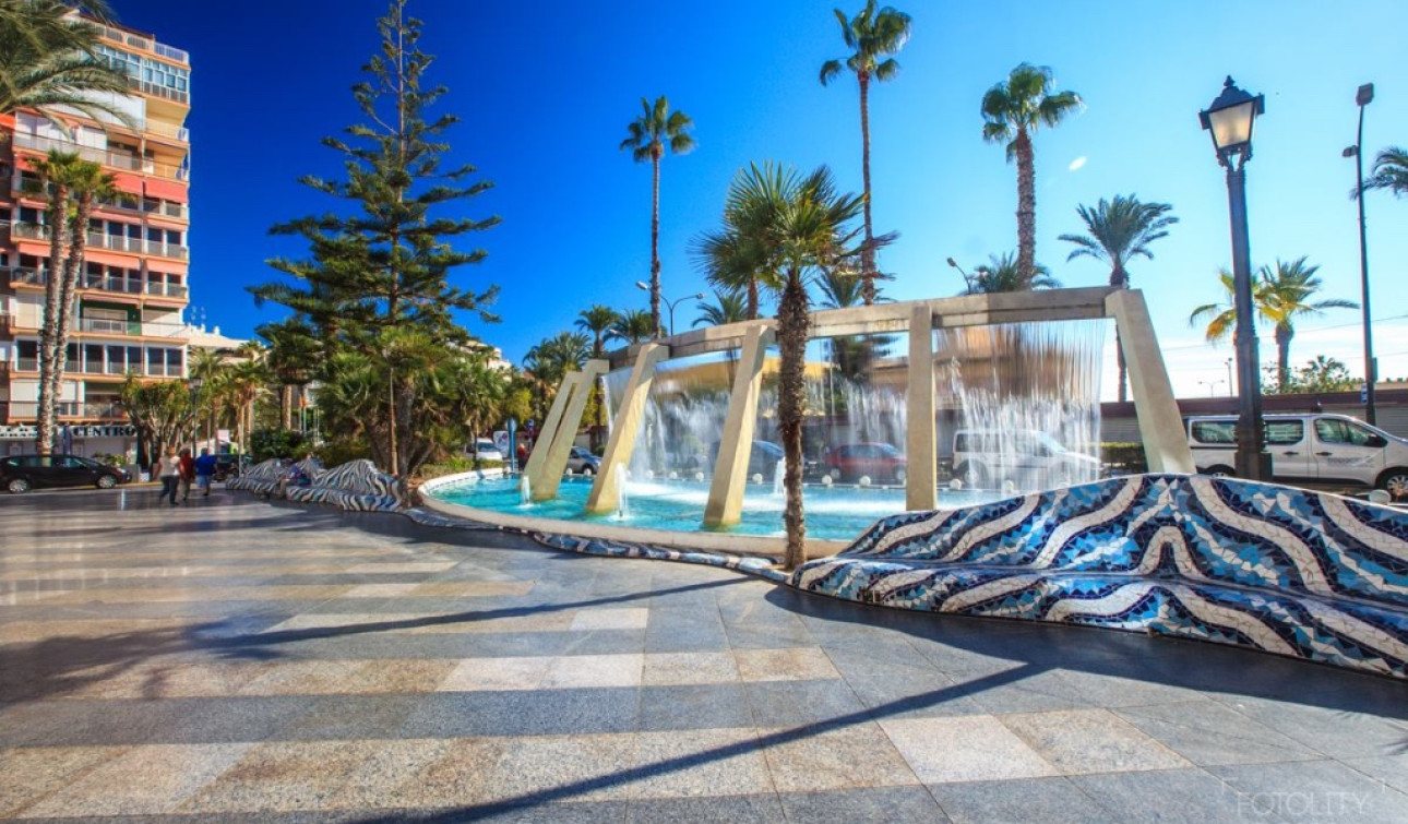 Resale - Detached Villa - Torrevieja