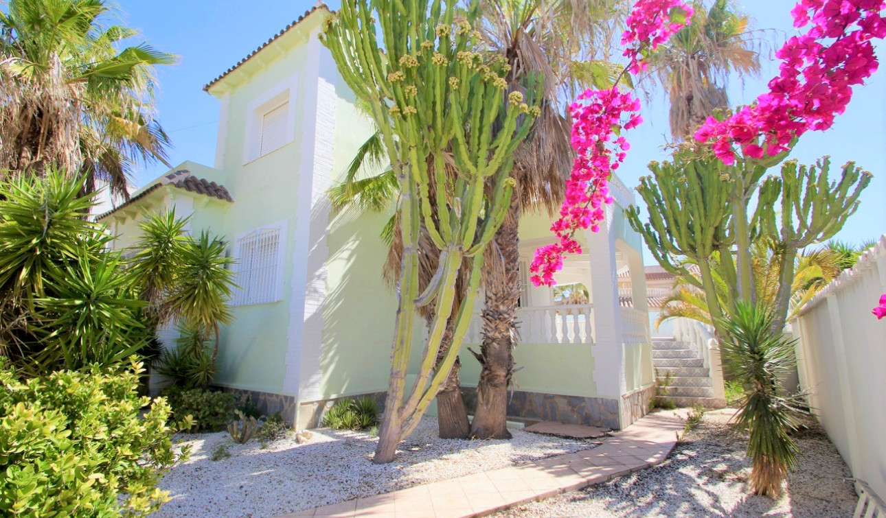 Resale - Detached Villa - Villamartín - Avenida Las Brisas