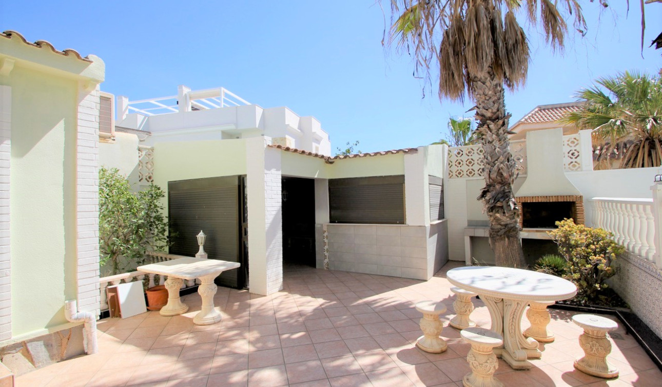 Resale - Detached Villa - Villamartín - Avenida Las Brisas