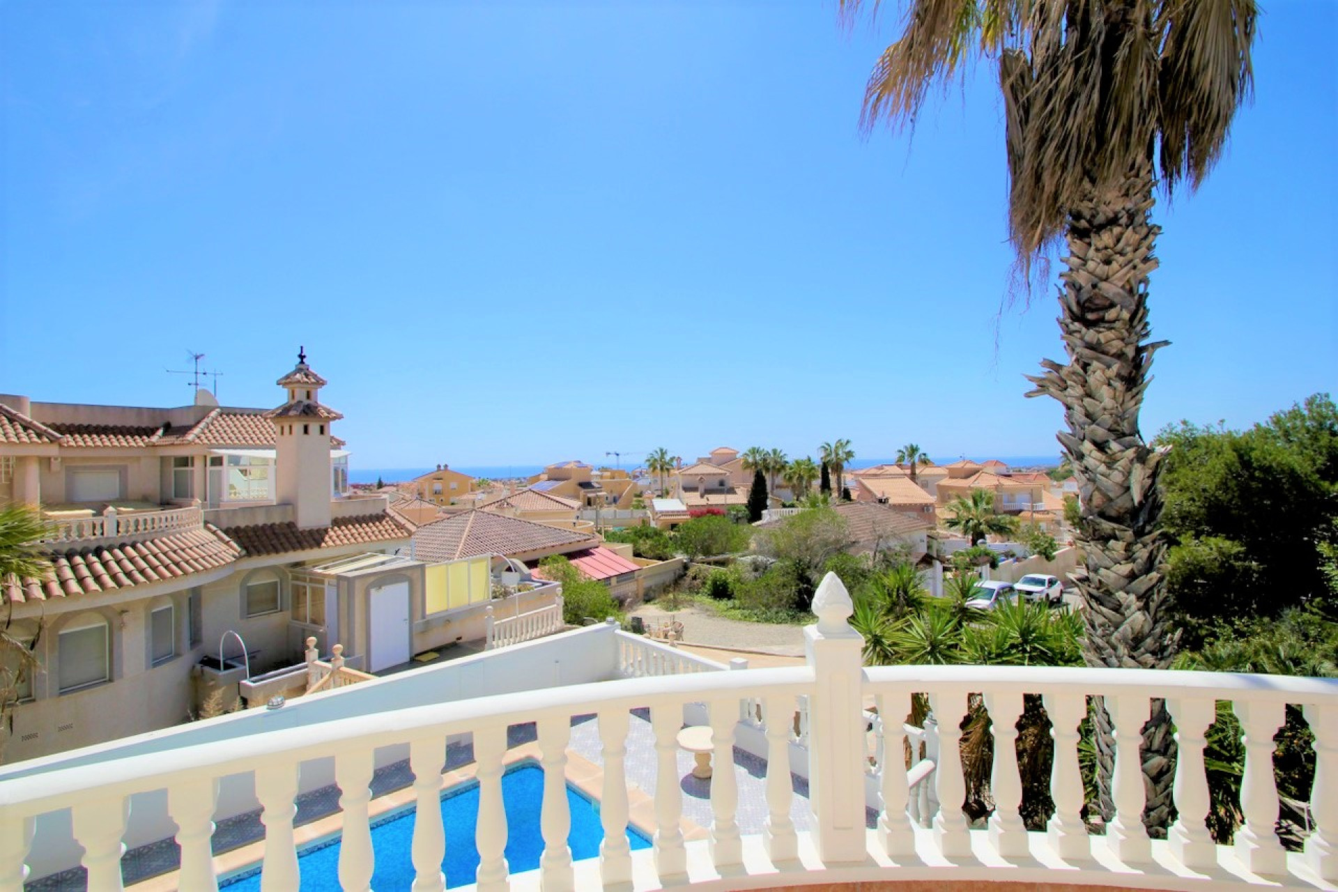 Resale - Detached Villa - Villamartín - Avenida Las Brisas