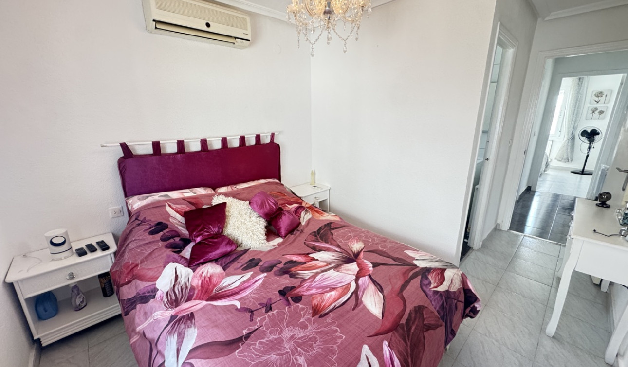 Resale - Detached Villa - Villamartín - Eagles Nest