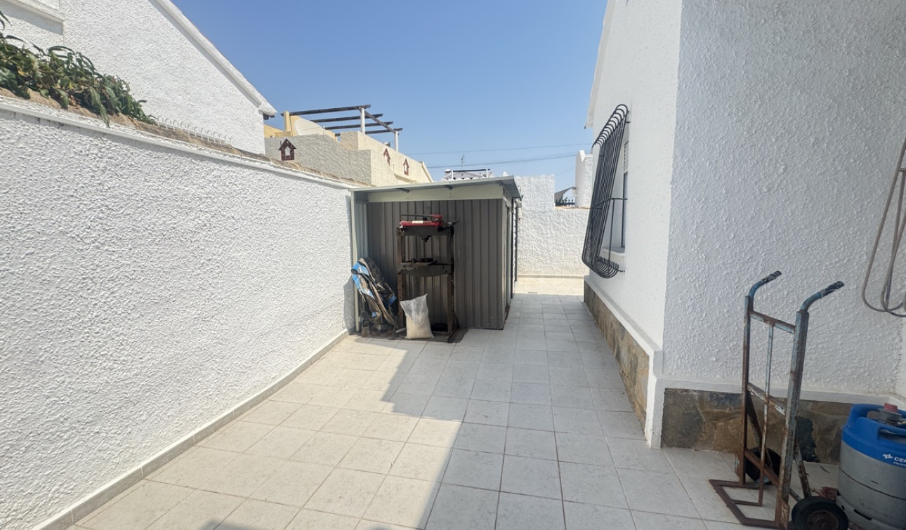 Resale - Detached Villa - Villamartín - Eagles Nest