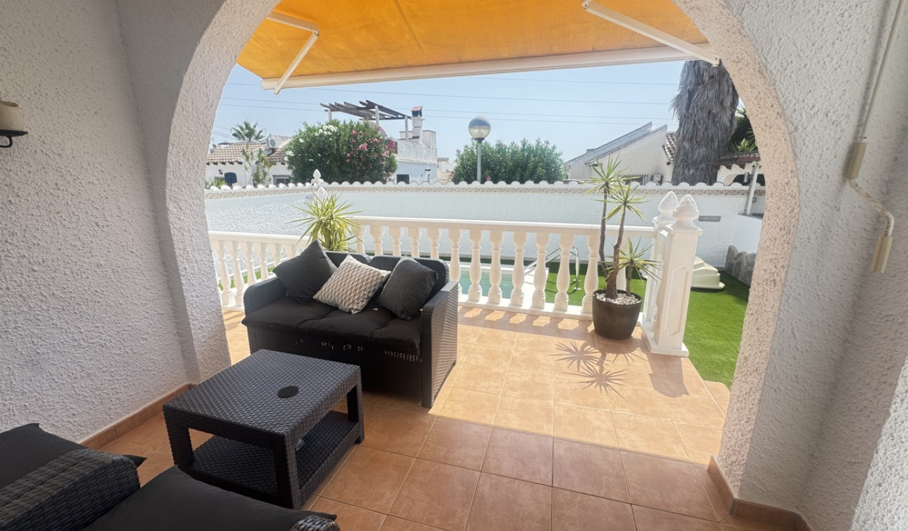 Resale - Detached Villa - Villamartín - Eagles Nest