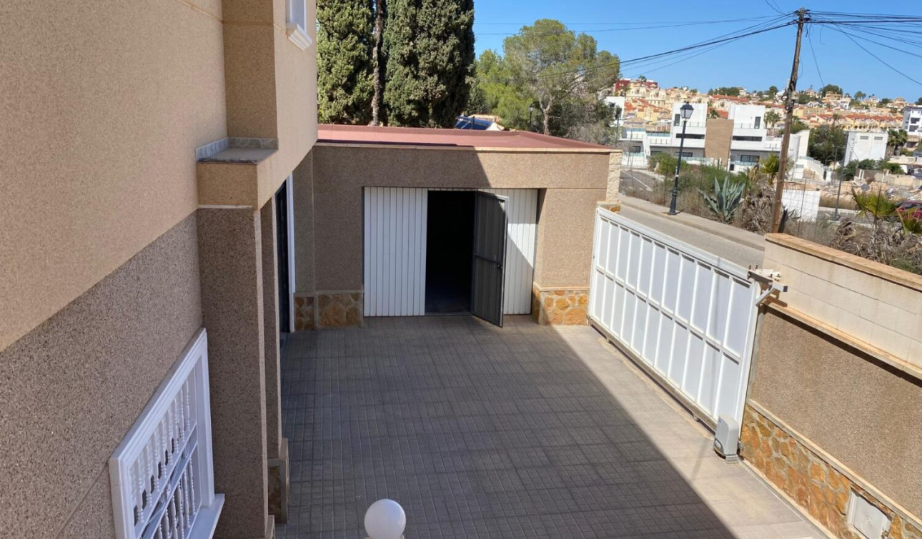 Resale - Detached Villa - Villamartín - El Galan