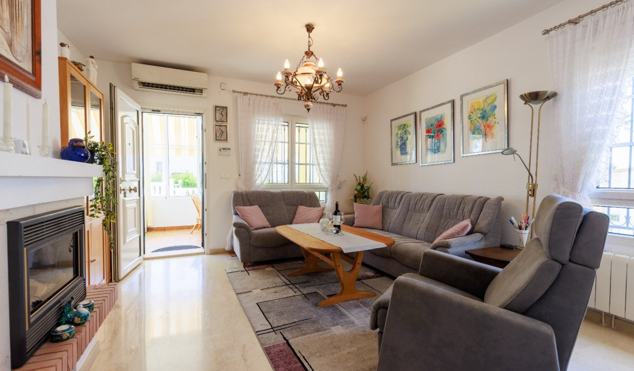 Resale - Detached Villa - Villamartín - La Rioja