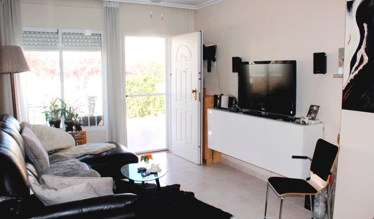 Resale - Detached Villa - Villamartín - PAU 8