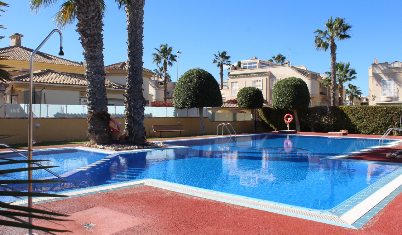 Resale - Detached Villa - Villamartín - PAU 8