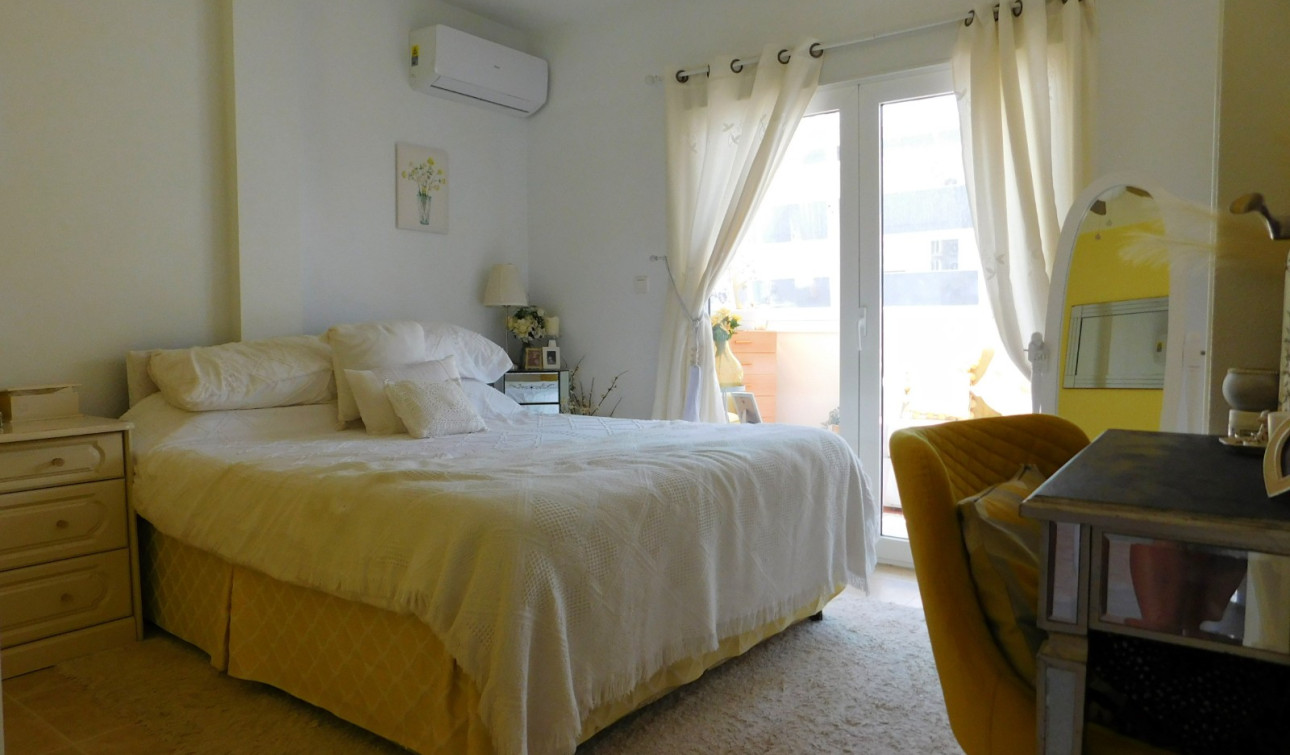 Resale - Detached Villa - Villamartín - Villamartin
