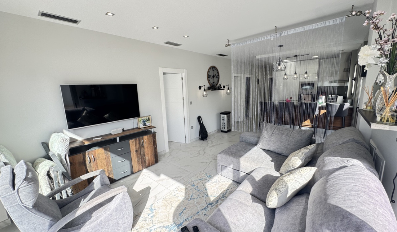 Resale - Detached Villa - Villamartín