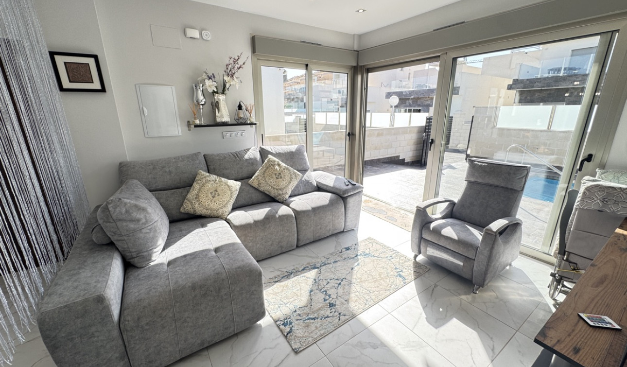 Resale - Detached Villa - Villamartín