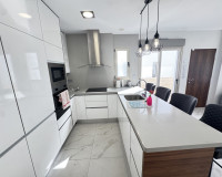 Resale - Detached Villa - Villamartín