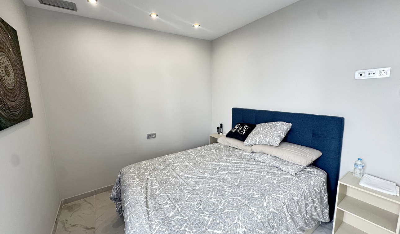 Resale - Detached Villa - Villamartín