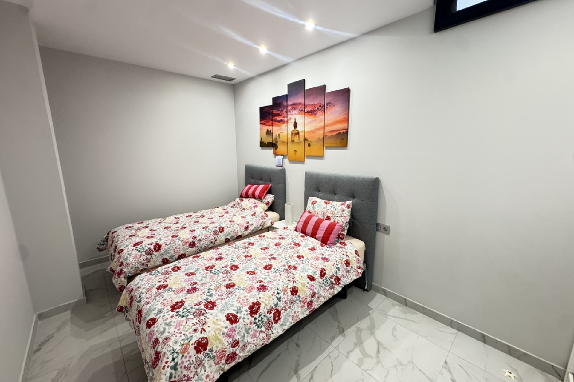 Resale - Detached Villa - Villamartín