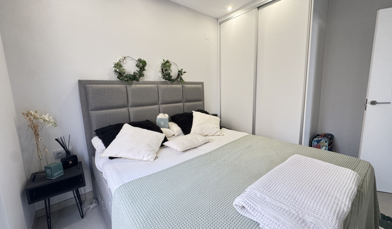 Resale - Detached Villa - Villamartín