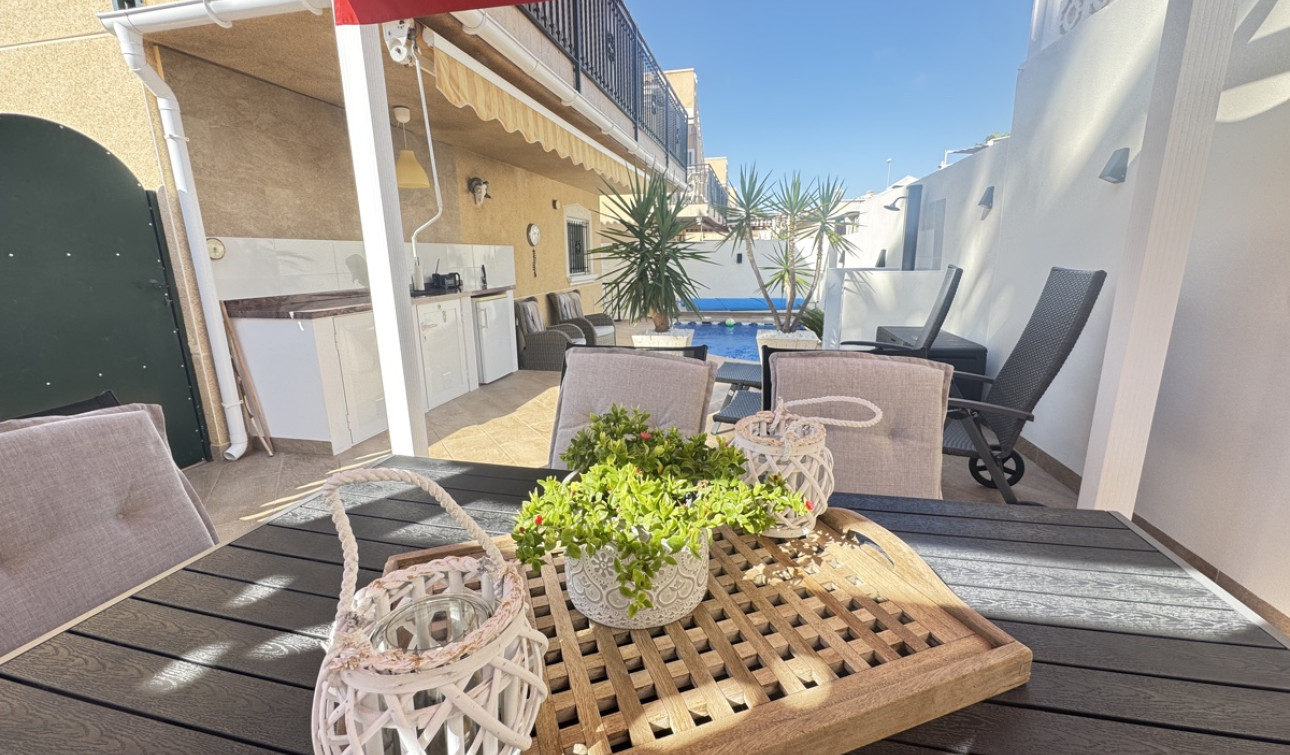 Resale - Detached Villa - Villamartín