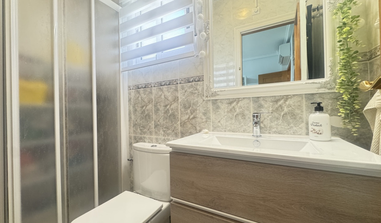 Resale - Detached Villa - Villamartín